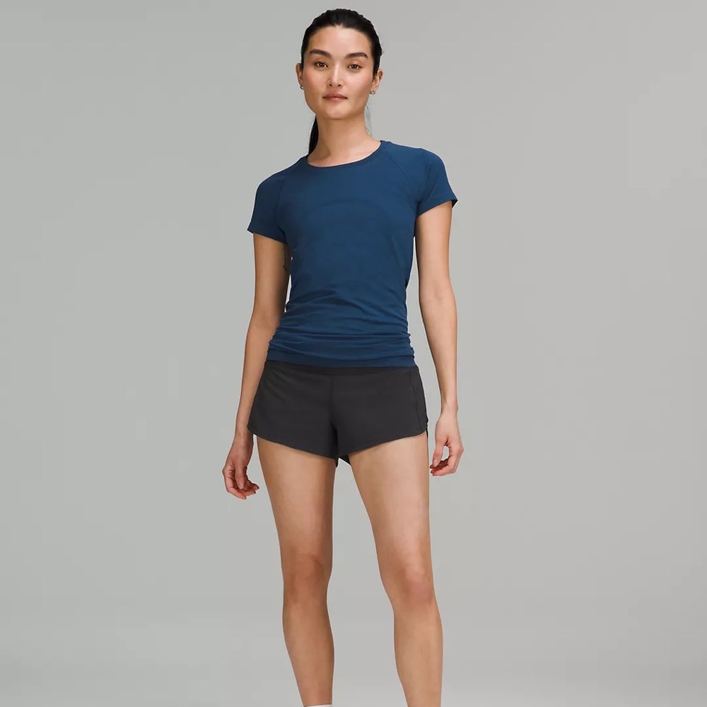 Lululemon speed up low rise lined short 2.5”
